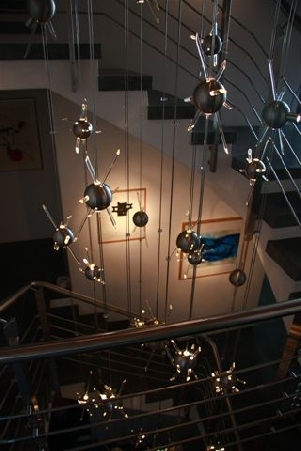 lichtplastik im treppenhaus (2008)