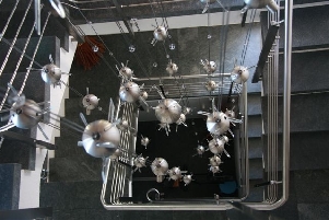 lichtplastik im treppenhaus (2008)